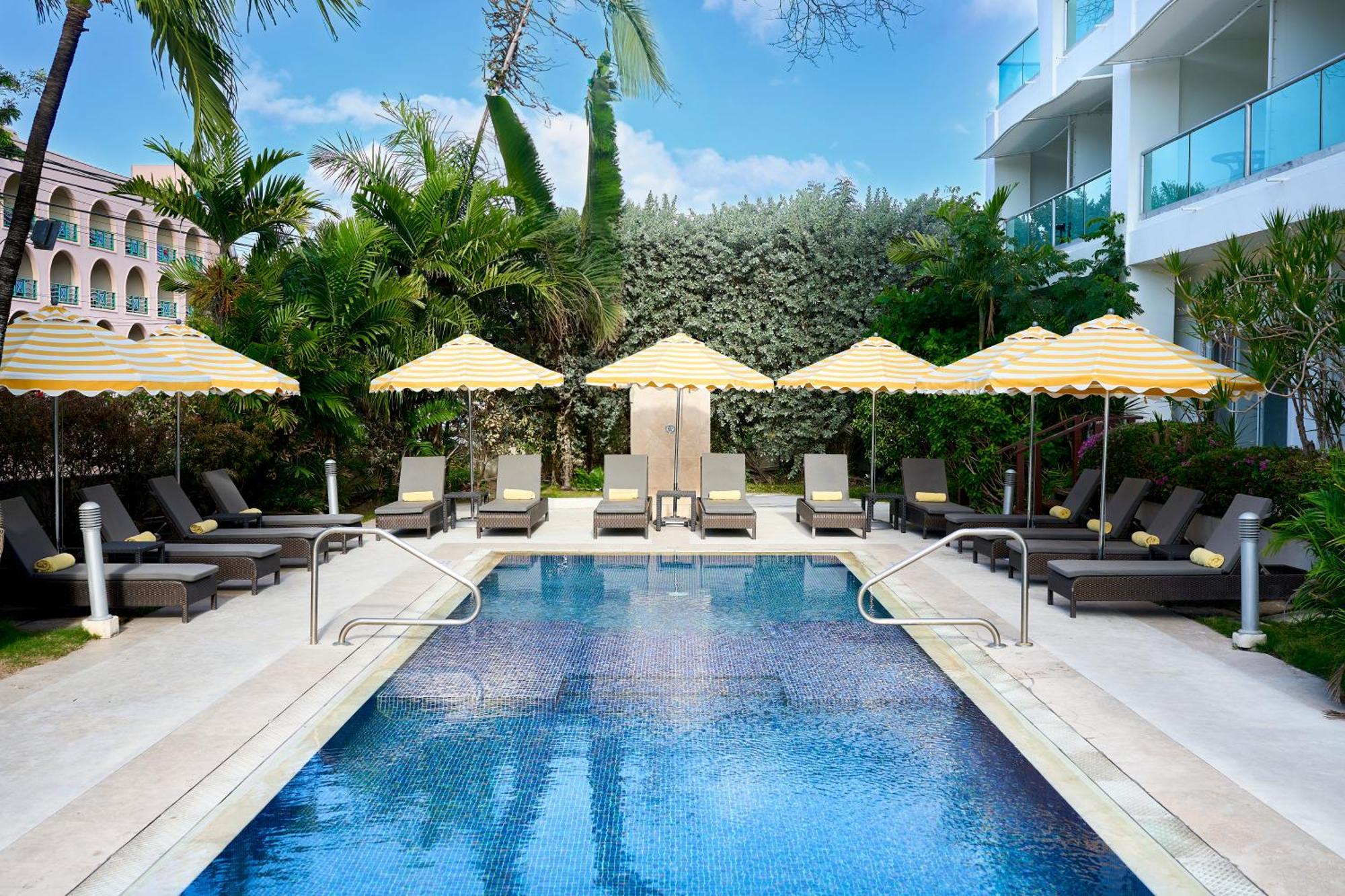 The Rockley By Ocean Hotels - Breakfast Included Bridgetown Bagian luar foto